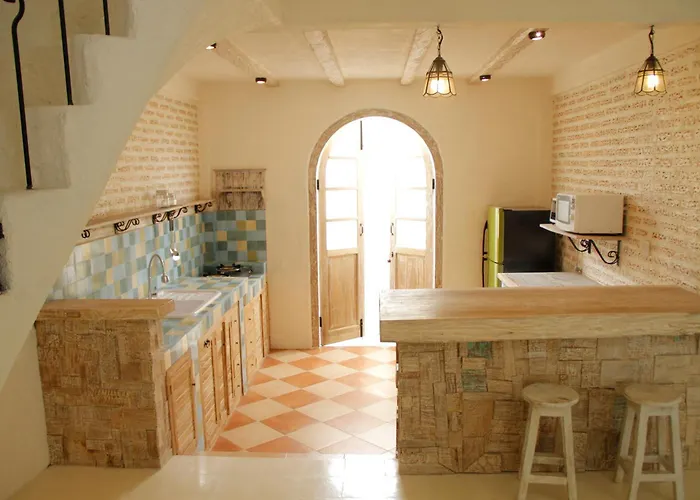 M-apartment *